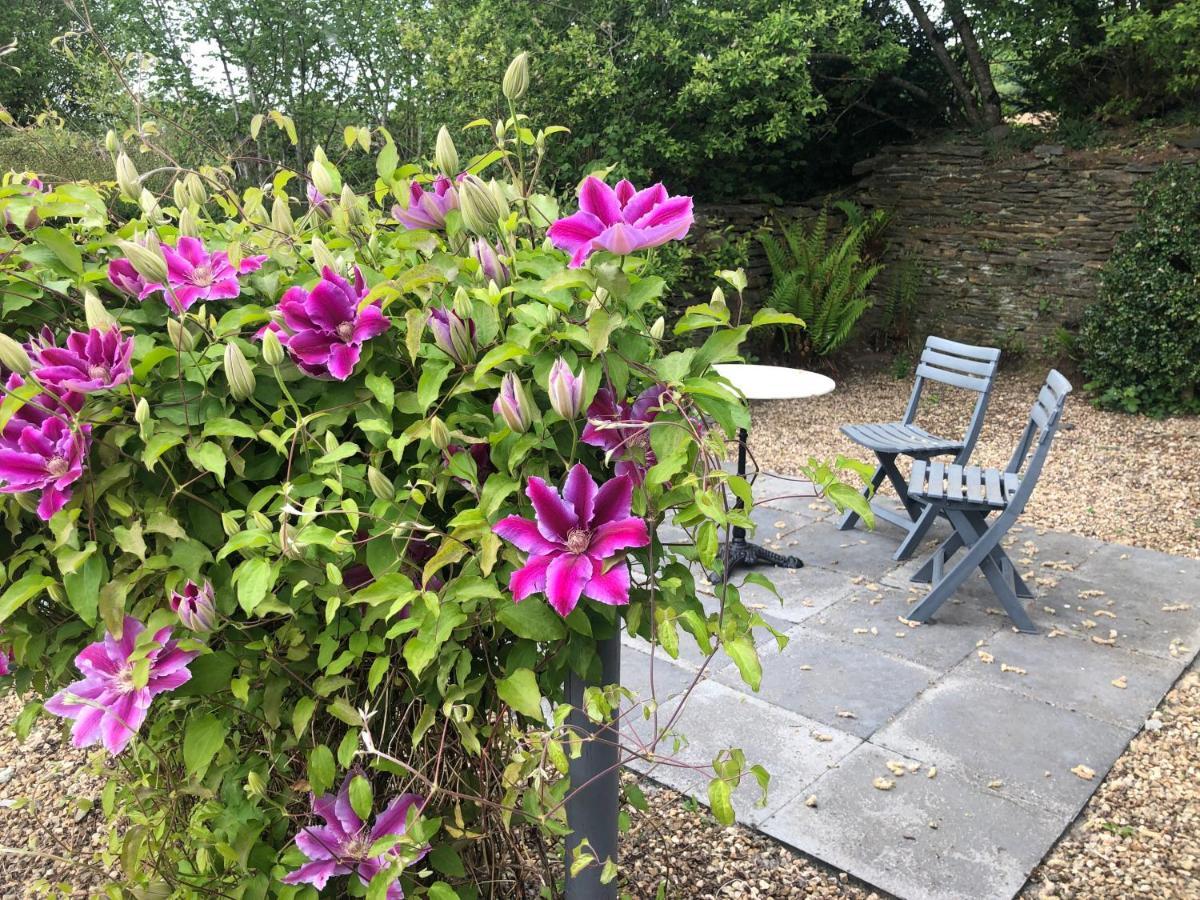 The Lotus. Romantic, Rural Hideaway Near Huelgoat Loqueffret Bagian luar foto